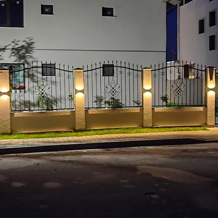 Casa Filip Holiday home *